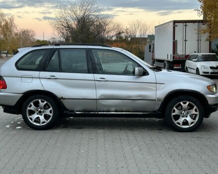 Серый БМВ Х5, объемом двигателя 3 л и пробегом 300 тыс. км за 3450 $, фото 5 на Automoto.ua