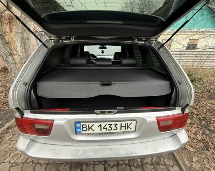 Серый БМВ Х5, объемом двигателя 2.9 л и пробегом 500 тыс. км за 7400 $, фото 8 на Automoto.ua