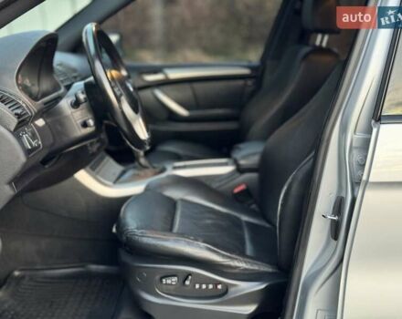 Сірий БМВ Х5, об'ємом двигуна 3 л та пробігом 350 тис. км за 9300 $, фото 26 на Automoto.ua