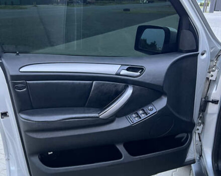 Серый БМВ Х5, объемом двигателя 3 л и пробегом 396 тыс. км за 11200 $, фото 17 на Automoto.ua