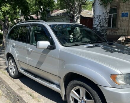 Серый БМВ Х5, объемом двигателя 3 л и пробегом 350 тыс. км за 8000 $, фото 3 на Automoto.ua
