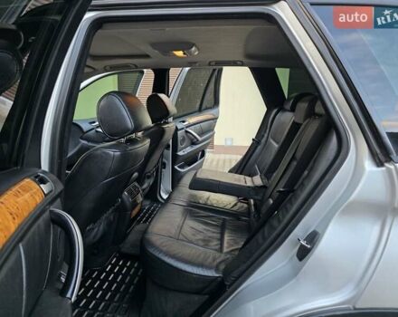 Серый БМВ Х5, объемом двигателя 3 л и пробегом 295 тыс. км за 7999 $, фото 98 на Automoto.ua