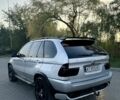 Серый БМВ Х5, объемом двигателя 3 л и пробегом 300 тыс. км за 10999 $, фото 2 на Automoto.ua