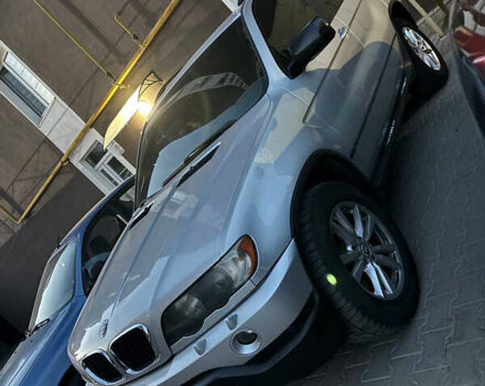 Сірий БМВ Х5, об'ємом двигуна 2.93 л та пробігом 333 тис. км за 10000 $, фото 3 на Automoto.ua