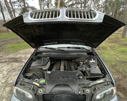 Серый БМВ Х5, объемом двигателя 3 л и пробегом 270 тыс. км за 7300 $, фото 15 на Automoto.ua