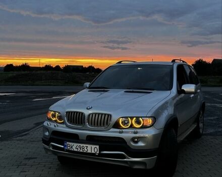 Серый БМВ Х5, объемом двигателя 3 л и пробегом 540 тыс. км за 9500 $, фото 1 на Automoto.ua