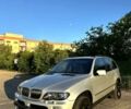 Серый БМВ Х5, объемом двигателя 3 л и пробегом 236 тыс. км за 2200 $, фото 1 на Automoto.ua