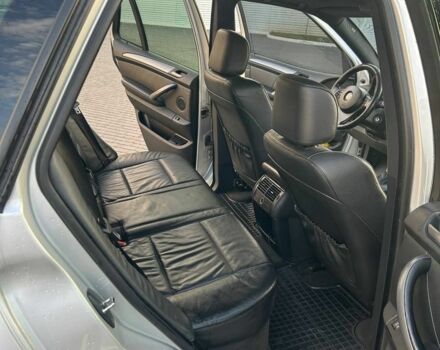 Серый БМВ Х5, объемом двигателя 3 л и пробегом 263 тыс. км за 6000 $, фото 6 на Automoto.ua