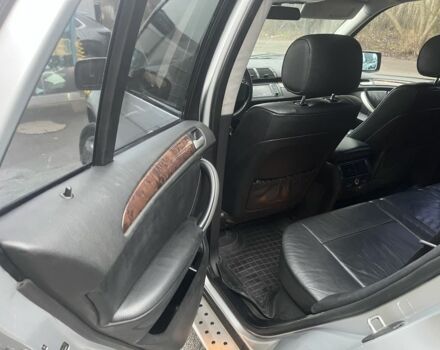 Серый БМВ Х5, объемом двигателя 3 л и пробегом 272 тыс. км за 5700 $, фото 10 на Automoto.ua