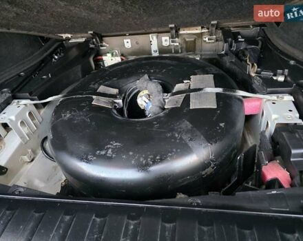 Серый БМВ Х5, объемом двигателя 3 л и пробегом 295 тыс. км за 7999 $, фото 117 на Automoto.ua