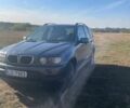 Серый БМВ Х5, объемом двигателя 3 л и пробегом 320 тыс. км за 4650 $, фото 3 на Automoto.ua