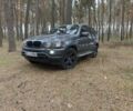 Серый БМВ Х5, объемом двигателя 3 л и пробегом 316 тыс. км за 5500 $, фото 1 на Automoto.ua