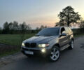 Серый БМВ Х5, объемом двигателя 3 л и пробегом 450 тыс. км за 9500 $, фото 1 на Automoto.ua