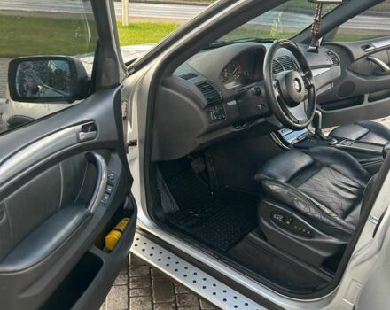 Серый БМВ Х5, объемом двигателя 3 л и пробегом 263 тыс. км за 6000 $, фото 3 на Automoto.ua