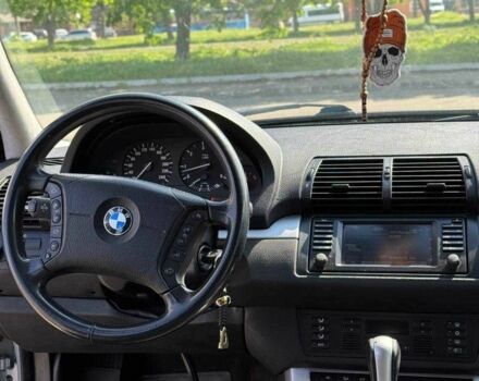 Серый БМВ Х5, объемом двигателя 3 л и пробегом 350 тыс. км за 4500 $, фото 4 на Automoto.ua