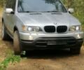 Серый БМВ Х5, объемом двигателя 3 л и пробегом 400 тыс. км за 4850 $, фото 1 на Automoto.ua