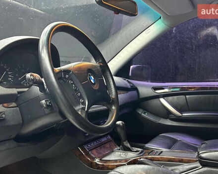 Серый БМВ Х5, объемом двигателя 4.4 л и пробегом 250 тыс. км за 10300 $, фото 6 на Automoto.ua