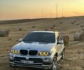 Серый БМВ Х5, объемом двигателя 3 л и пробегом 540 тыс. км за 9500 $, фото 2 на Automoto.ua