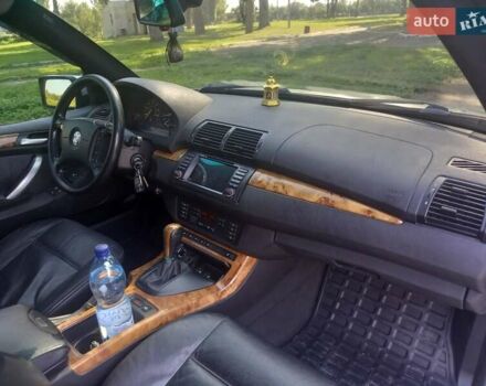 Серый БМВ Х5, объемом двигателя 3 л и пробегом 293 тыс. км за 8600 $, фото 28 на Automoto.ua