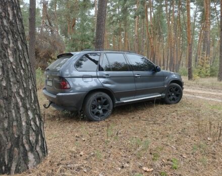 Серый БМВ Х5, объемом двигателя 3 л и пробегом 316 тыс. км за 5500 $, фото 2 на Automoto.ua