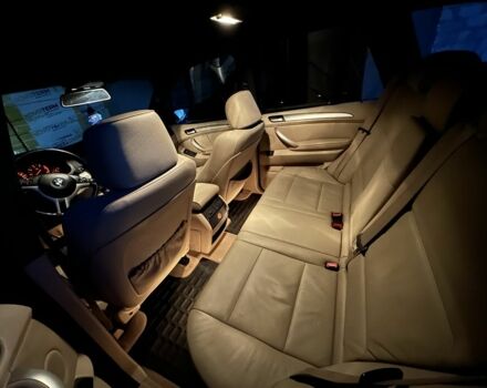 Серый БМВ Х5, объемом двигателя 3 л и пробегом 380 тыс. км за 5900 $, фото 17 на Automoto.ua