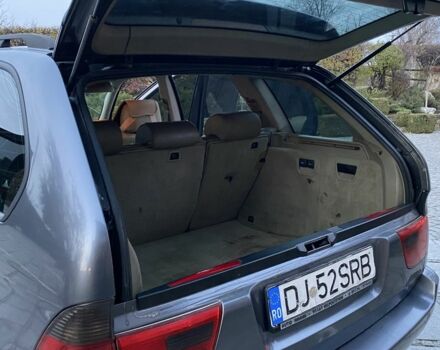 Серый БМВ Х5, объемом двигателя 3 л и пробегом 400 тыс. км за 4650 $, фото 10 на Automoto.ua