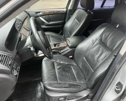 Серый БМВ Х5, объемом двигателя 3 л и пробегом 272 тыс. км за 5700 $, фото 11 на Automoto.ua