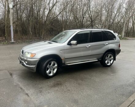 Серый БМВ Х5, объемом двигателя 3 л и пробегом 272 тыс. км за 5700 $, фото 2 на Automoto.ua