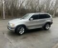 Серый БМВ Х5, объемом двигателя 3 л и пробегом 272 тыс. км за 5700 $, фото 2 на Automoto.ua