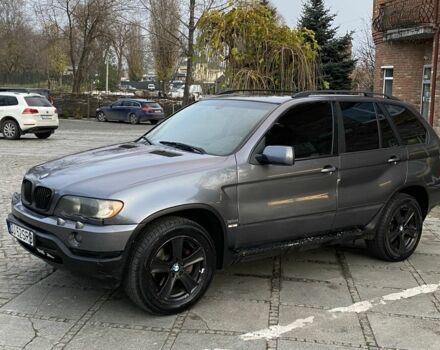 Серый БМВ Х5, объемом двигателя 3 л и пробегом 400 тыс. км за 4650 $, фото 2 на Automoto.ua