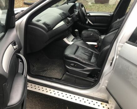 Серый БМВ Х5, объемом двигателя 3 л и пробегом 225 тыс. км за 3700 $, фото 11 на Automoto.ua