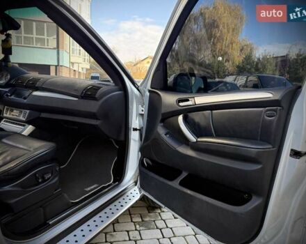 Серый БМВ Х5, объемом двигателя 4.6 л и пробегом 240 тыс. км за 6700 $, фото 29 на Automoto.ua