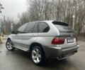 Серый БМВ Х5, объемом двигателя 3 л и пробегом 272 тыс. км за 5700 $, фото 1 на Automoto.ua