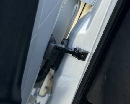 Серый БМВ Х5, объемом двигателя 4.6 л и пробегом 240 тыс. км за 6700 $, фото 92 на Automoto.ua