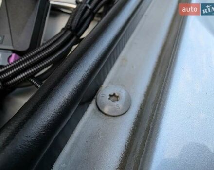 Серый БМВ Х5, объемом двигателя 3 л и пробегом 295 тыс. км за 7999 $, фото 133 на Automoto.ua