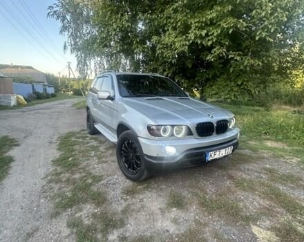 Серый БМВ Х5, объемом двигателя 3 л и пробегом 305 тыс. км за 3499 $, фото 1 на Automoto.ua