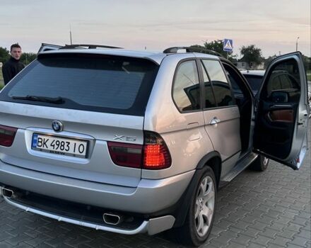 Серый БМВ Х5, объемом двигателя 3 л и пробегом 540 тыс. км за 9500 $, фото 17 на Automoto.ua