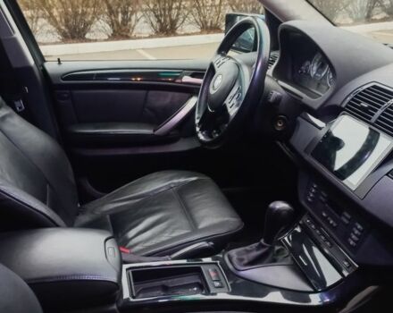 Серый БМВ Х5, объемом двигателя 3 л и пробегом 349 тыс. км за 4500 $, фото 6 на Automoto.ua