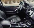 Серый БМВ Х5, объемом двигателя 3 л и пробегом 349 тыс. км за 4500 $, фото 6 на Automoto.ua