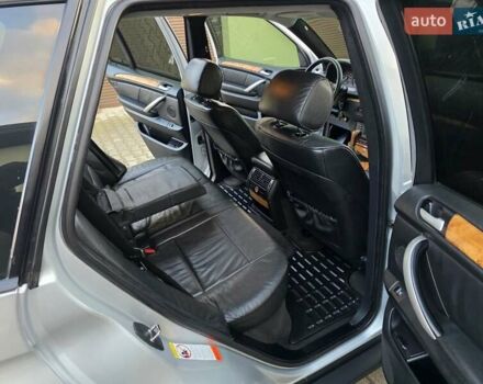 Серый БМВ Х5, объемом двигателя 3 л и пробегом 295 тыс. км за 7999 $, фото 105 на Automoto.ua