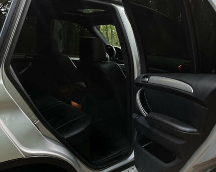 Серый БМВ Х5, объемом двигателя 2.93 л и пробегом 300 тыс. км за 9300 $, фото 4 на Automoto.ua