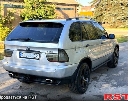 Серый БМВ Х5, объемом двигателя 3 л и пробегом 350 тыс. км за 7000 $, фото 2 на Automoto.ua