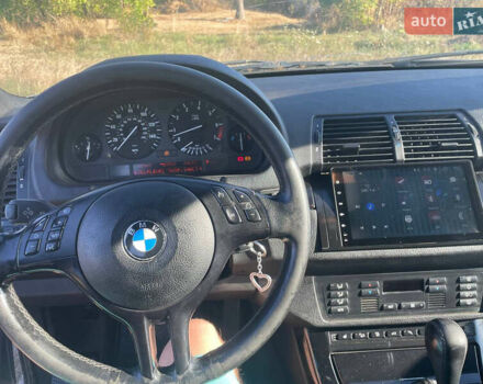 Серый БМВ Х5, объемом двигателя 3 л и пробегом 320 тыс. км за 4500 $, фото 8 на Automoto.ua