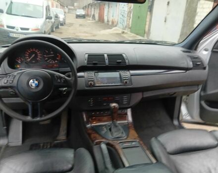 Серый БМВ Х5, объемом двигателя 3 л и пробегом 350 тыс. км за 3850 $, фото 8 на Automoto.ua