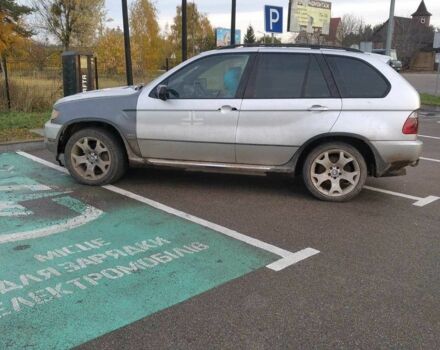 Серый БМВ Х5, объемом двигателя 3 л и пробегом 3 тыс. км за 3568 $, фото 2 на Automoto.ua