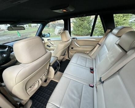 Серый БМВ Х5, объемом двигателя 3 л и пробегом 380 тыс. км за 5900 $, фото 11 на Automoto.ua