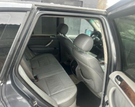 Серый БМВ Х5, объемом двигателя 3 л и пробегом 380 тыс. км за 3400 $, фото 5 на Automoto.ua