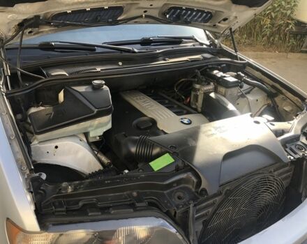 Сірий БМВ Х5, об'ємом двигуна 2.9 л та пробігом 335 тис. км за 5300 $, фото 9 на Automoto.ua