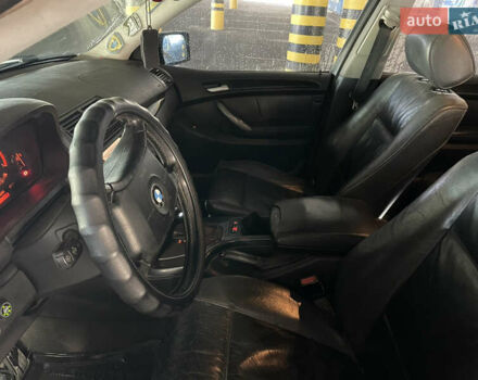Серый БМВ Х5, объемом двигателя 3 л и пробегом 480 тыс. км за 7900 $, фото 6 на Automoto.ua