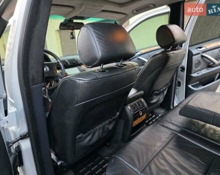 Серый БМВ Х5, объемом двигателя 3 л и пробегом 295 тыс. км за 7999 $, фото 97 на Automoto.ua